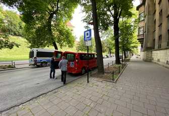 Nasza pomoc trafiła do Domu Pomocy Społecznej przy ul. Łanowej 39 w Krakowie.

PS
W eskorcie policji rzecz jasna ;P